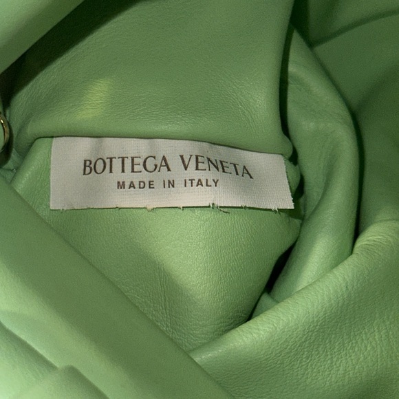 Bottega Veneta Mint Green Chain Pouch Leather Bag NEW - Picture 13 of 14